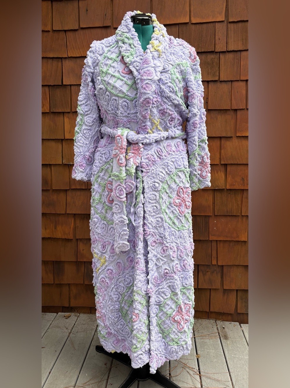 New Lavender “Wedding Cake” Vintage Chenille Robe Canyon Group by Damze